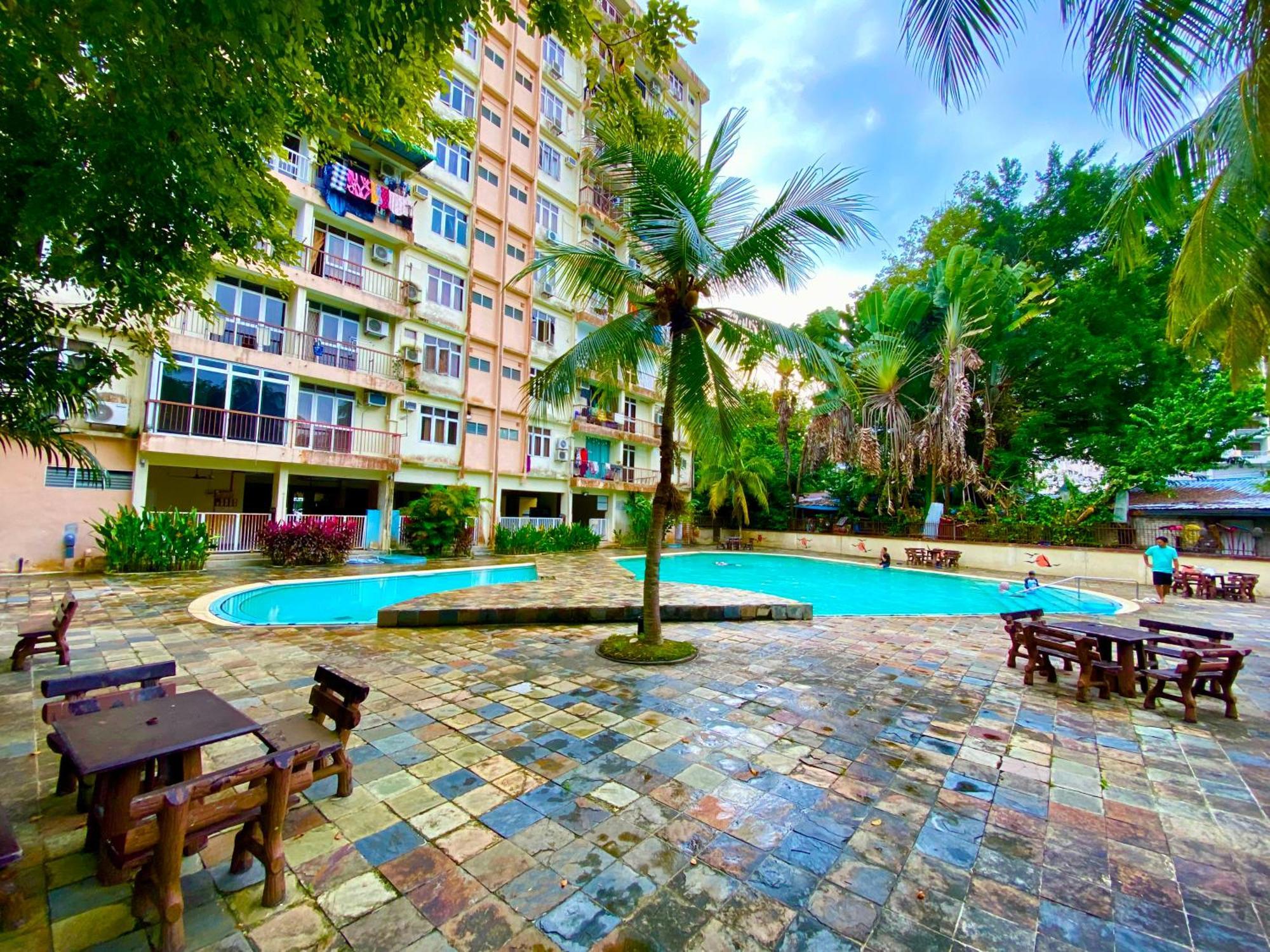 Batu Ferringhi Bayu Emas Apartment Экстерьер фото
